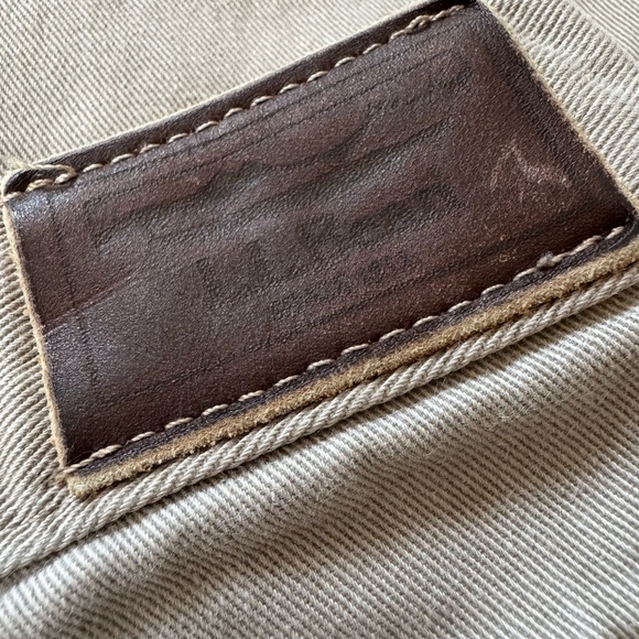 LL Bean Double L Relaxed Fit Khaki Pants Men Size 34X29 EUC - Picture 3 of 5